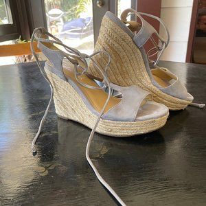 Splendid size 8 pale grey lace-up platform espadrilles